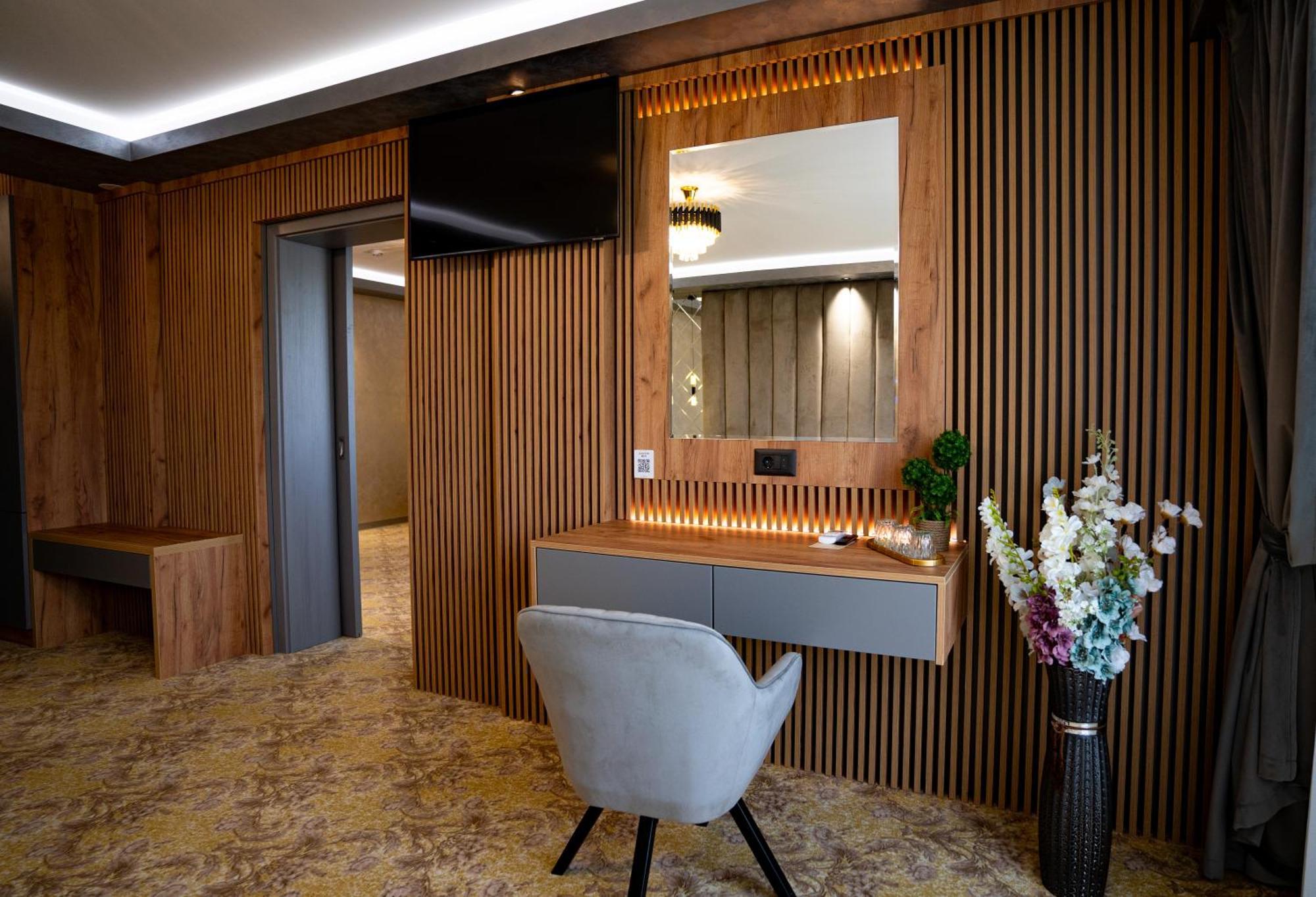 Hanul Domnesc Imperial Hotel & Spa Pusztakalán Kültér fotó