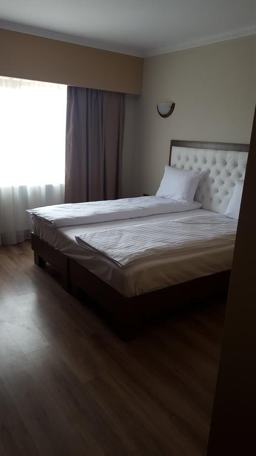Hanul Domnesc Imperial Hotel & Spa Pusztakalán Kültér fotó