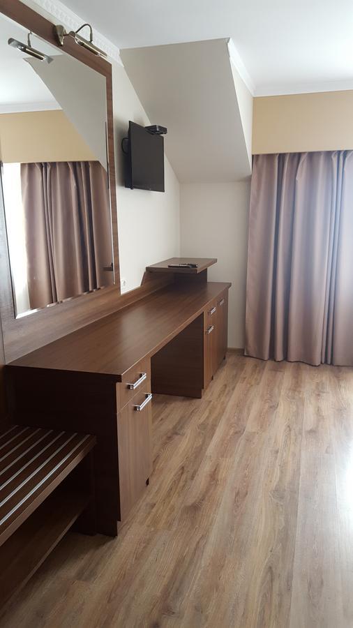Hanul Domnesc Imperial Hotel & Spa Pusztakalán Kültér fotó